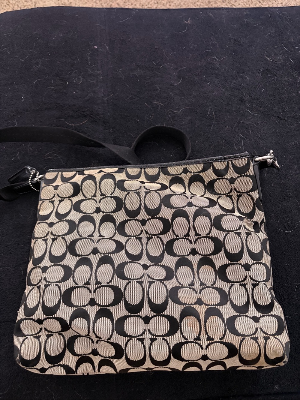 Coach Signature Canvas Crossbody Bag in Black and gray - Picture 2 of 5